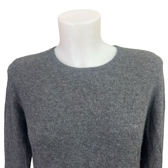 Charter Club Gray Round Neck 2-Ply Cashmere Knit Sweater Womens size medium - Picture 2 of 7